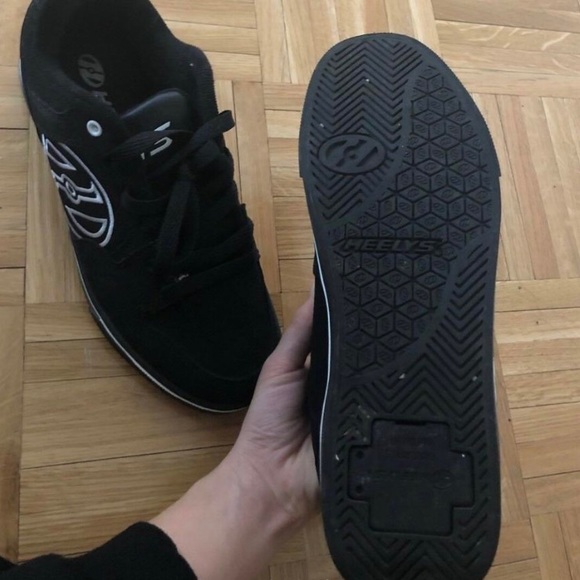 HELLEYS! never worn the best summer shoes - Picture 3 of 3